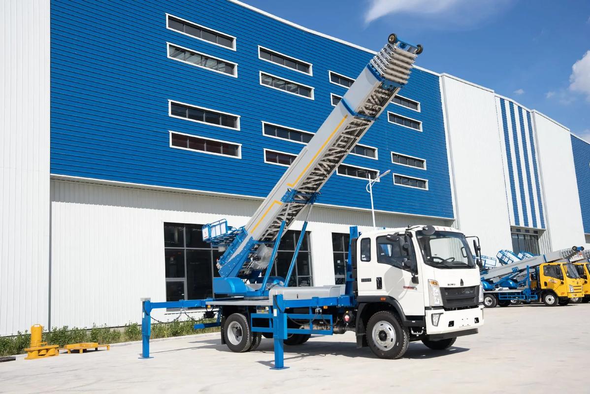 香河县小型云梯车上料车租赁多少钱